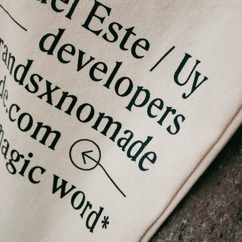 Detalle de la impresión de totebags